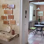 Au Do'mayne Des Bouilles - & Piscine Bed & Breakfast