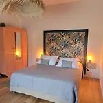 Au Do'mayne Des Bouilles - & Piscine Bed & Breakfast