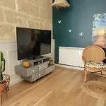 Au Do'mayne Des Bouilles - & Piscine