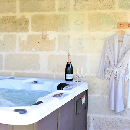 Couette-café Au Do'mayne Des Bouilles - Spa&piscine